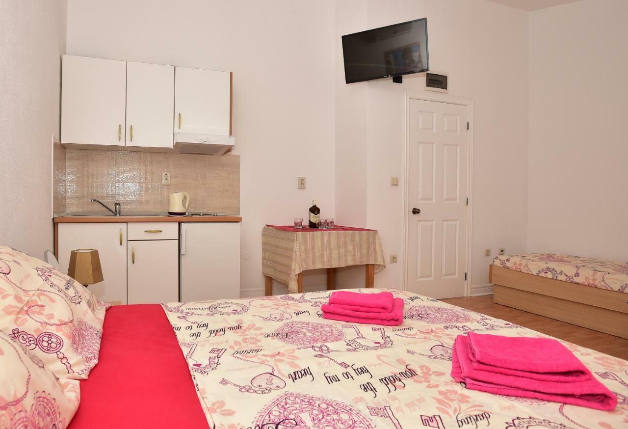 Studio Apartments Antonio マカルスカ エクステリア 写真