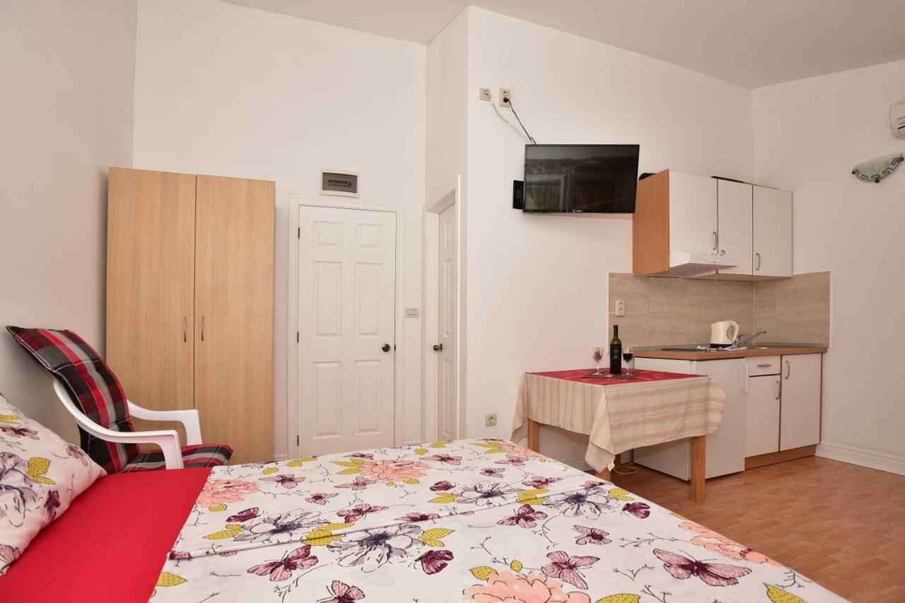 Studio Apartments Antonio マカルスカ エクステリア 写真
